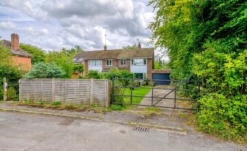 School Lane, Stoke Row, Henley-On-Thames