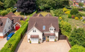 Grove Road, Sonning Common Grove Road, Sonning Common