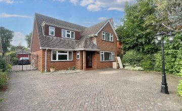 Grove Road, Sonning Common Grove Road, Sonning Common