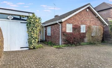 Eric Avenue, Emmer Green, Reading