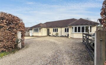 Grange Avenue, Rotherfield Peppard, Henley-on-thames